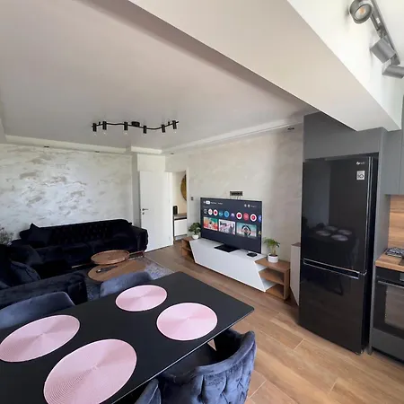 Seaview Lazur 公寓 *