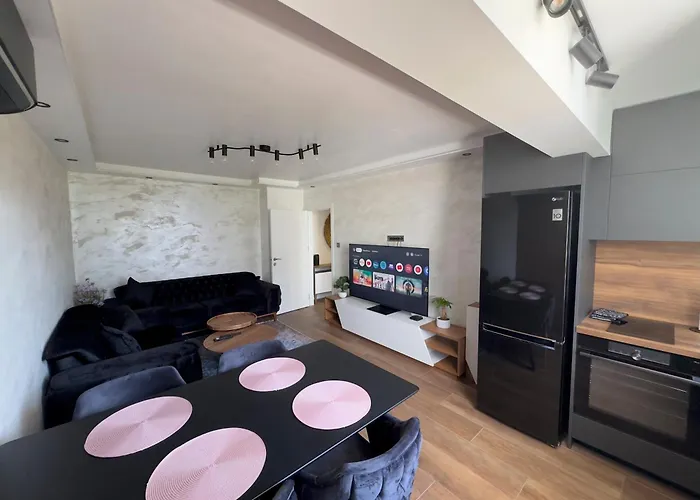 Seaview Lazur شقة *